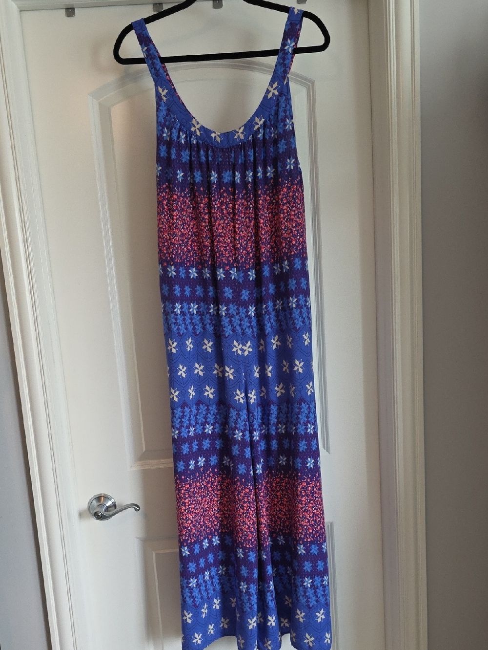 EUC easel Large Blue and Pink Patterned Sleeveless Jumpsuit - Picture 4 of 8